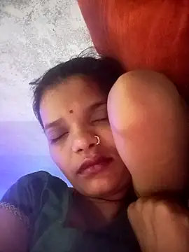 Student garl 1 online show from May 18, 11:54 pm