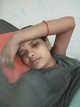 Student garl 1 online show from May 29, 10:57 am