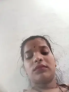 Student garl 1 online show from June 20, 9:23 am