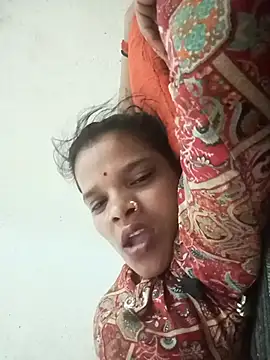 Student garl 1 online show from June 25, 11:59 am