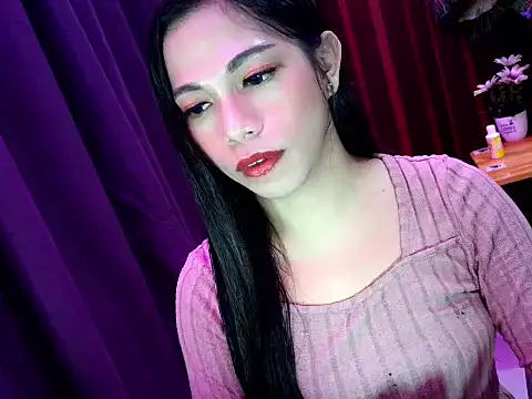 Snapshot of sexyfucksophia chatting on June 1, 9:11 am sexyfucksophia online show from June 1, 9:11 am