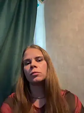Snapshot of MaryMathews_ chatting on June 6, 2:38 am MaryMathews online show from June 6, 2:38 am