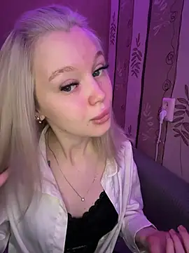 Velvet Doll  online show from June 9, 4:24 am