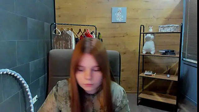 BarbaraaYoungg online show from May 13, 1:41 pm
