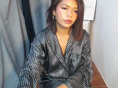 charlene pretty online show from May 30, 6:49 pm