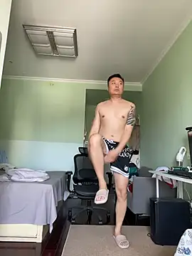 mrcake666 online show from July 3, 7:37 am