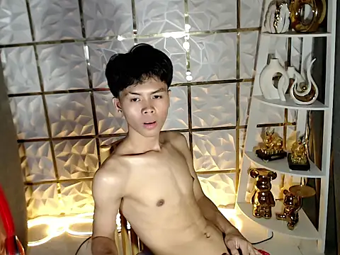 sweetguy forth online show from May 4, 4:08 am