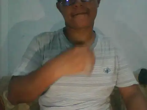 CazadorPanda51 online show from May 4, 6:09 am