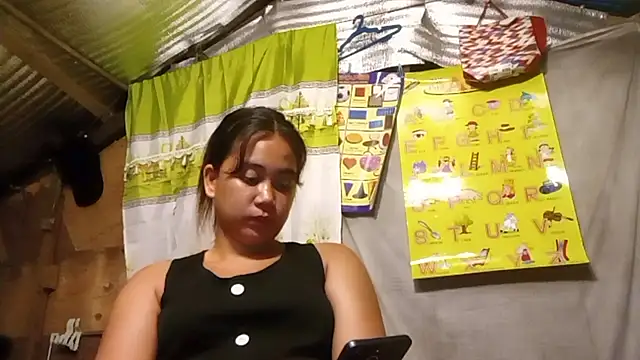 Snapshot of renamariz1 chatting on July 18, 2:32 pm renamariz1 online show from July 18, 2:32 pm