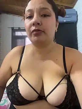 Snapshot of Arya_Rose69 chatting on June 1, 3:25 pm Arya Rose69 online show from June 1, 3:25 pm