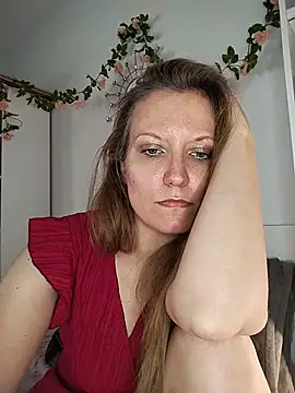 Snapshot of Candy_Cougar chatting on June 30, 6:47 am Candy Cougar online show from June 30, 6:47 am