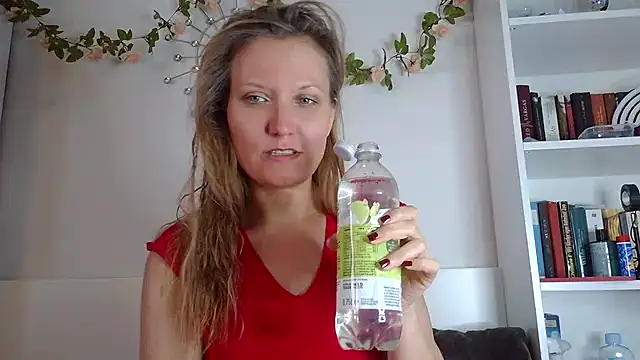 Snapshot of Candy_Cougar chatting on July 28, 6:53 am Candy Cougar online show from July 28, 6:53 am