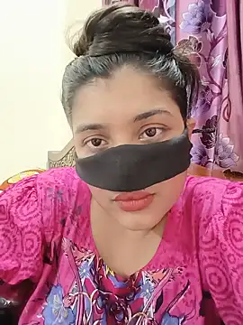 Snapshot of Joya-02 chatting on June 7, 11:47 am Joya-02 online show from June 7, 11:47 am