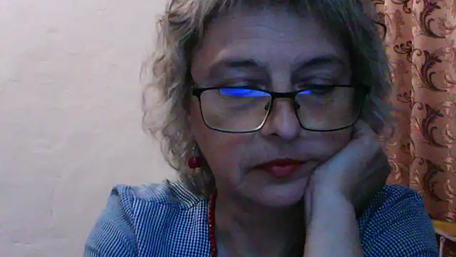 ElizabethGorden online show from June 14, 5:37 pm
