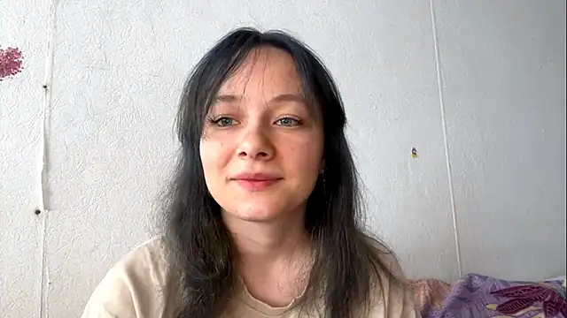 SharellBehrend online show from May 5, 1:30 pm
