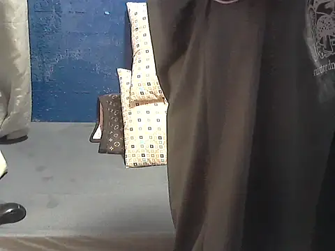 Snapshot of hotchilimom chatting on May 23, 7:51 pm hotchilimom online show from May 23, 7:51 pm