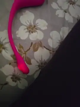 sluttytitties69 online show from July 9, 6:17 am