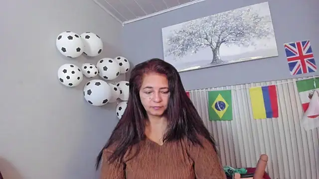 Snapshot of rosse_m1 chatting on July 27, 11:28 am rosse m1 online show from July 27, 11:28 am