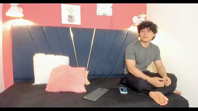 Snapshot of latin_beast4 chatting on June 12, 8:41 pm latin beast4 online show from June 12, 8:41 pm