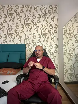 Snapshot of Dante_Goldt chatting on June 1, 9:16 pm Dante Goldt online show from June 1, 9:16 pm