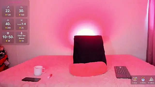 Snapshot of Sophiie_dreams chatting on June 29, 3:01 pm Sophiie dreams online show from June 29, 3:01 pm