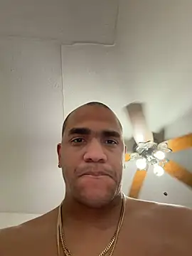 Snapshot of Carr97 chatting on July 7, 8:35 pm Carr97 online show from July 7, 8:35 pm