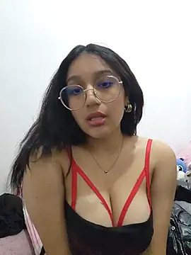 Snapshot of babyangel2002 chatting on May 12, 10:18 pm babyangel2002 online show from May 12, 10:18 pm