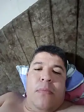 latino hott  online show from May 5, 3:14 am