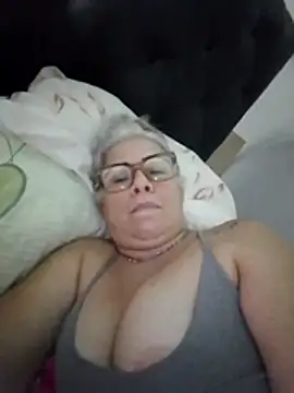 Snapshot of chanelsexx chatting on July 10, 5:23 am chanelsexx online show from July 10, 5:23 am