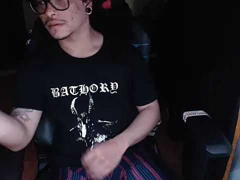 lilgothboy online show from June 4, 4:13 pm
