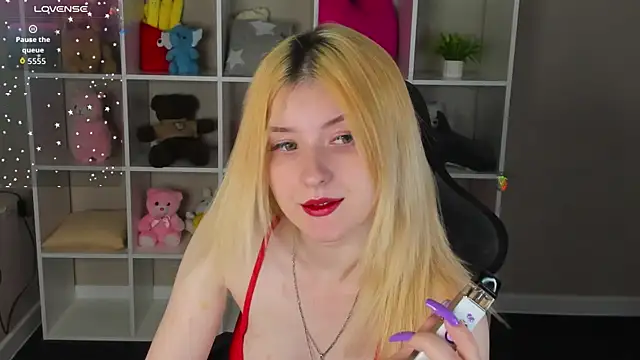 Snapshot of Diiana_Daviis chatting on July 3, 2:40 am Diiana Daviis online show from July 3, 2:40 am