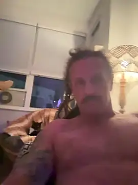 DreadlockDerek online show from May 8, 1:44 am
