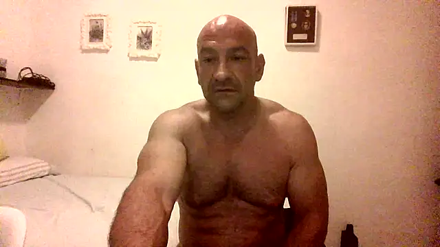 Snapshot of oFg3H5Dj chatting on May 31, 8:10 pm oFg3H5Dj online show from May 31, 8:10 pm