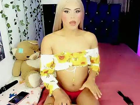 Snapshot of MalloryAlvarez chatting on June 15, 6:54 pm MalloryAlvarez online show from June 15, 6:54 pm