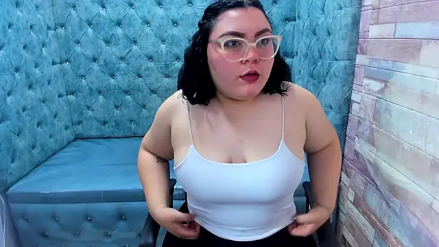 Snapshot of Sweet_Nova_ chatting on May 23, 11:36 am Sweet Nova online show from May 23, 11:36 am