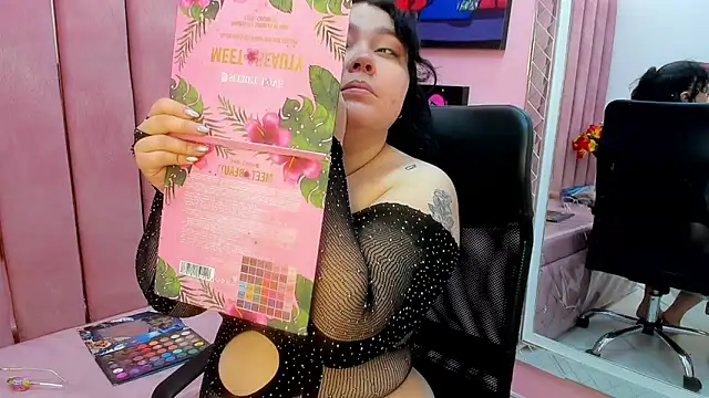 Snapshot of Sweet_Nova_ chatting on June 5, 3:40 pm Sweet Nova online show from June 5, 3:40 pm