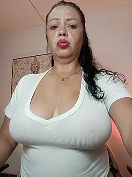 Snapshot of EvaRoberts_1 chatting on July 2, 1:17 pm EvaRoberts 1 online show from July 2, 1:17 pm