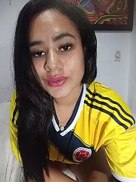 Snapshot of AntonellaMonroew chatting on June 18, 7:19 am AntonellaMonroew online show from June 18, 7:19 am
