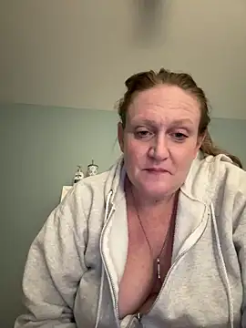 Snapshot of Kellilyn10 chatting on May 30, 5:04 am Kellilyn10 online show from May 30, 5:04 am