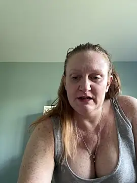 Snapshot of Kellilyn10 chatting on June 1, 10:33 pm Kellilyn10 online show from June 1, 10:33 pm