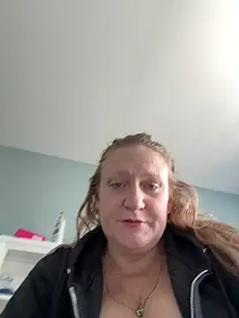 Snapshot of Kellilyn10 chatting on June 10, 5:23 pm Kellilyn10 online show from June 10, 5:23 pm