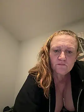 Snapshot of Kellilyn10 chatting on June 14, 2:24 am Kellilyn10 online show from June 14, 2:24 am