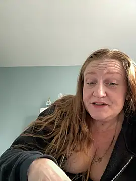 Snapshot of Kellilyn10 chatting on June 24, 5:45 pm Kellilyn10 online show from June 24, 5:45 pm