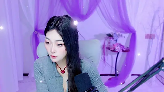 Snapshot of Tili_Lucky chatting on May 12, 12:19 am Tili Lucky online show from May 12, 12:19 am