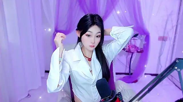 Snapshot of Tili_Lucky chatting on May 13, 12:41 am Tili Lucky online show from May 13, 12:41 am