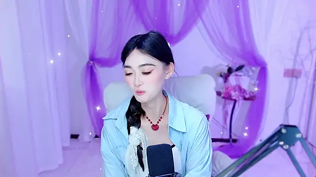 Snapshot of Tili_Lucky chatting on May 18, 4:07 am Tili Lucky online show from May 18, 4:07 am