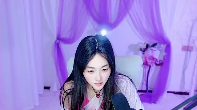Snapshot of Tili_Lucky chatting on June 1, 1:02 pm Tili Lucky online show from June 1, 1:02 pm