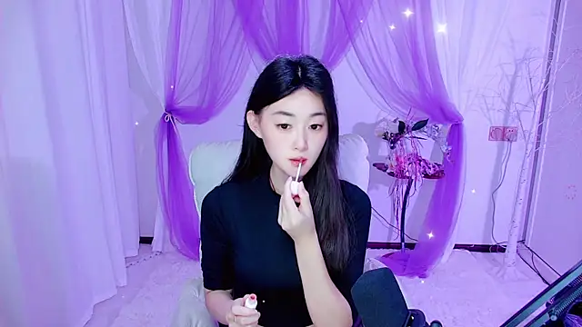 Snapshot of Tili_Lucky chatting on June 8, 1:28 am Tili Lucky online show from June 8, 1:28 am