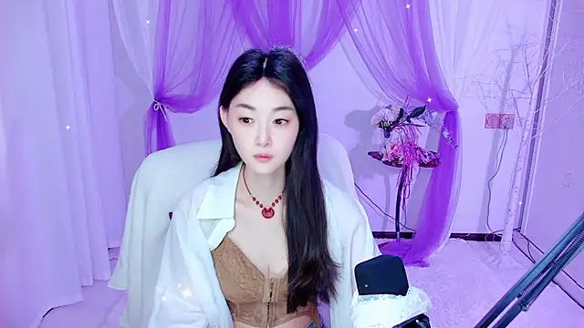 Snapshot of Tili_Lucky chatting on June 14, 1:36 am Tili Lucky online show from June 14, 1:36 am