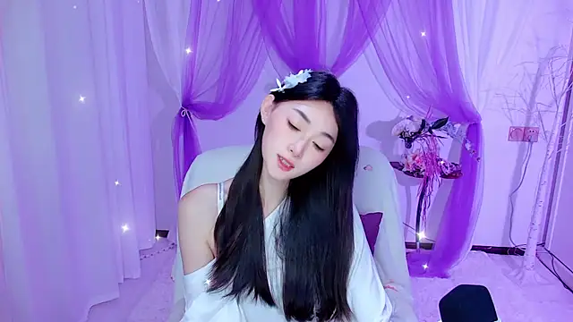Snapshot of Tili_Lucky chatting on June 23, 1:03 am Tili Lucky online show from June 23, 1:03 am
